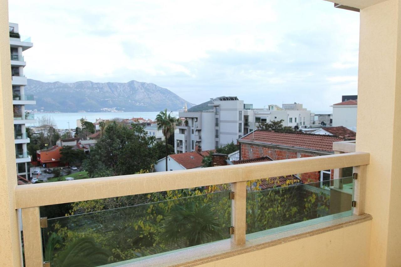 Luxury Apartment Big Blue Budva Eksteriør billede