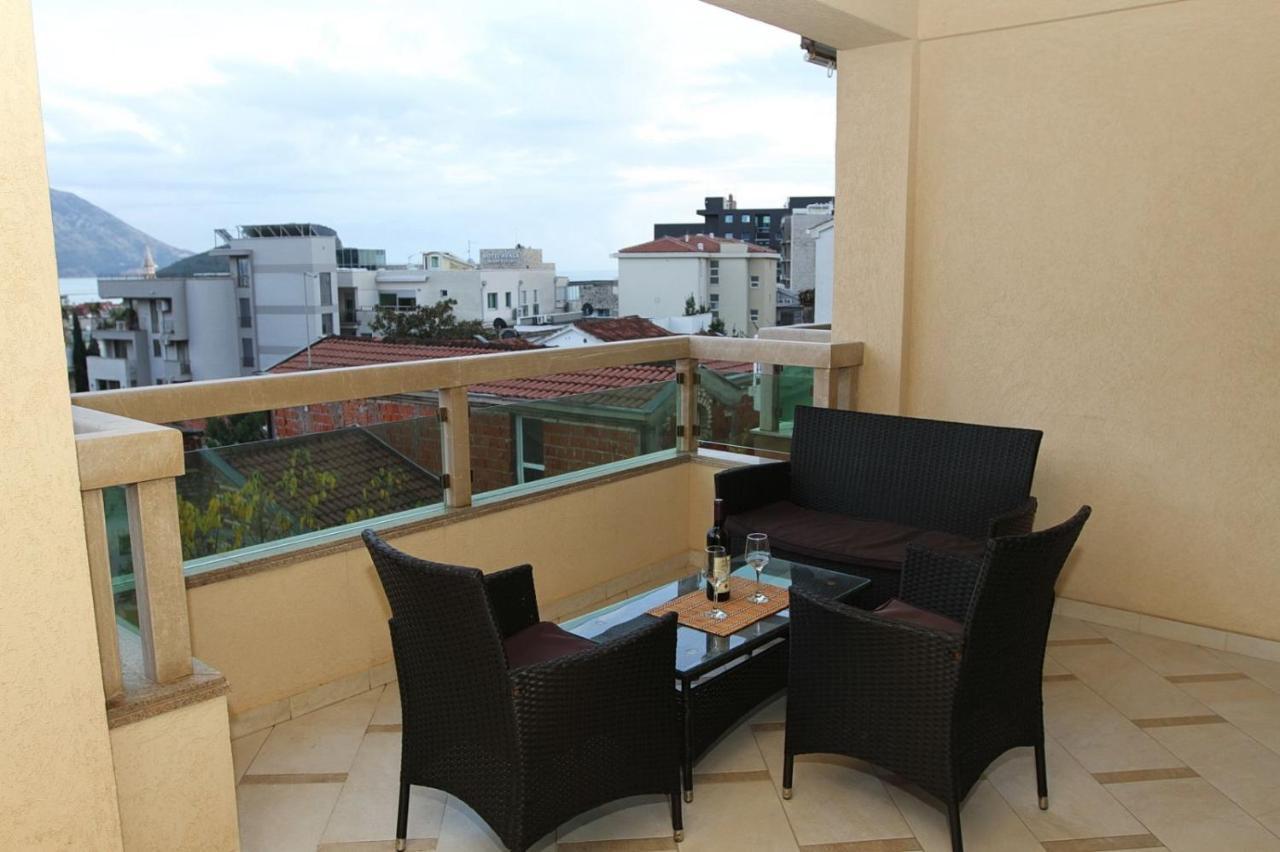 Luxury Apartment Big Blue Budva Eksteriør billede