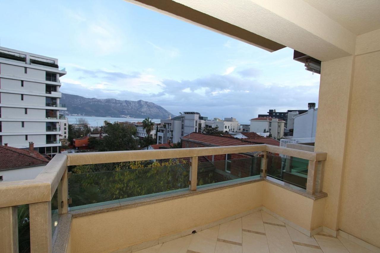 Luxury Apartment Big Blue Budva Eksteriør billede